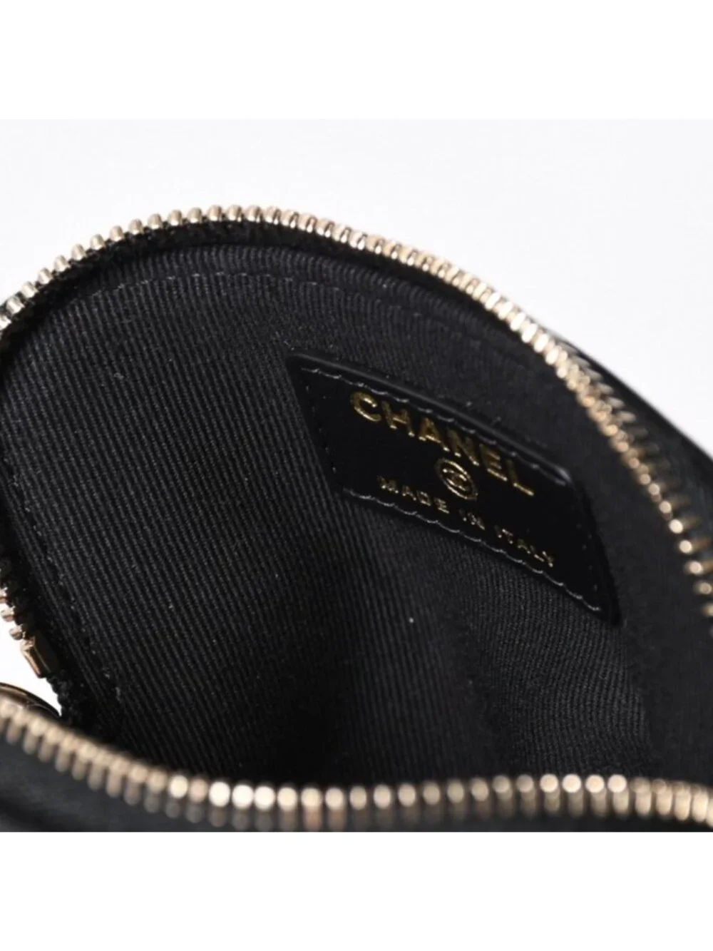 Chanel Chain Shoulder Shiny Patent Leather Quilted CC Logo Phone Case